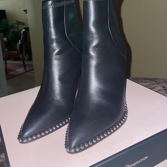 BCBGeneration ladies black leather boots - Picture 7 of 9
